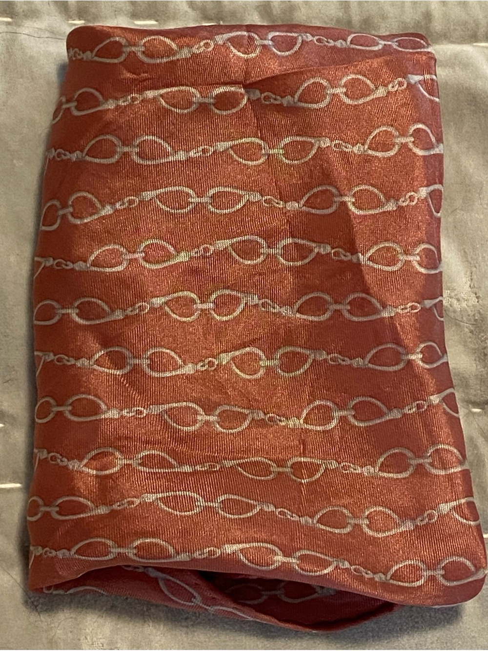 GUCCI 100% Silk Scarf 43”x13" Salmon Pink Chain Print Made in Italy READ